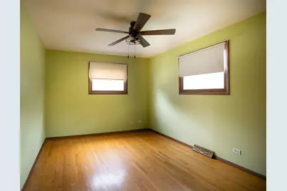 936 Estes Street, Gurnee, IL 60031 - Photo 9