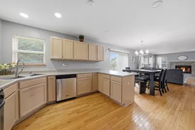 135 Fairfield Drive, Romeoville, IL 60446 - Photo 9