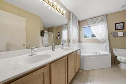 135 Fairfield Drive, Romeoville, IL 60446 - Photo 11