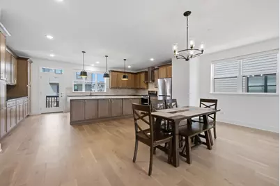 8367 Mulberry Avenue, Morton Grove, IL 60053 - Photo 17