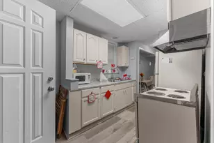 16609 Emerald Ave, Harvey, IL 60426 - Photo 21