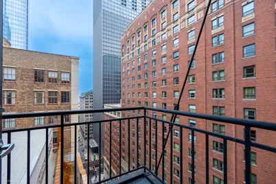 6 E Monroe Street #1503, Chicago, IL 60603 - Photo 17