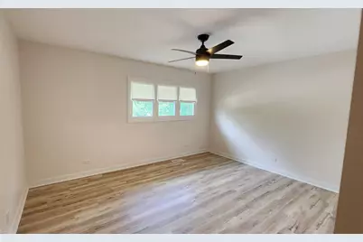 7749 Lyman Avenue, Darien, IL 60561 - Photo 15