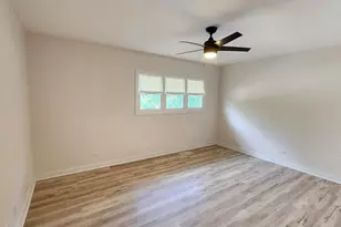 7749 Lyman Ave, Darien, IL 60561 - Photo 15