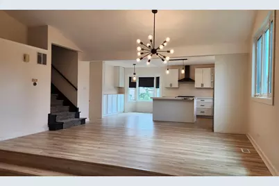 7749 Lyman Avenue, Darien, IL 60561 - Photo 5