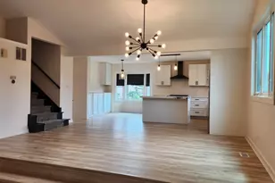 7749 Lyman Ave, Darien, IL 60561 - Photo 5