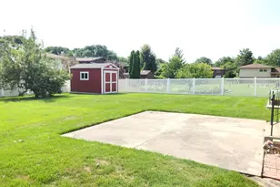 7749 Lyman Ave, Darien, IL 60561 - Photo 19