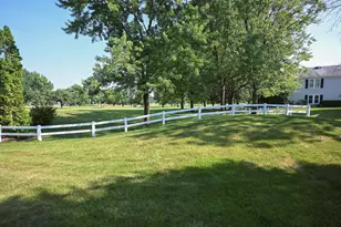 230 University Ln, Elk Grove Village, IL 60007 - Photo 23