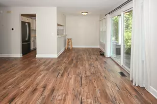 230 University Ln, Elk Grove Village, IL 60007 - Photo 9