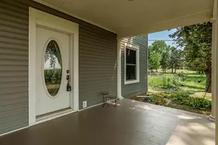 12361 N Henderson Rd, Orangeville, IL 61060 - Photo 3