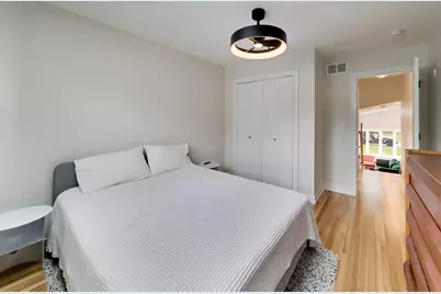 3 W White Oak Street, Arlington Heights, IL 60005 - Photo 13