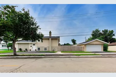 3 W White Oak Street, Arlington Heights, IL 60005 - Photo 1
