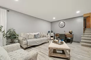 13227 S Escanaba Ave, Chicago, IL 60633 - Photo 3