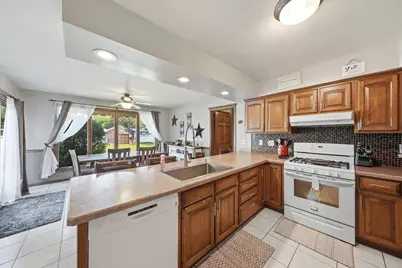 8 Woodside Avenue, Kankakee, IL 60901 - Photo 9