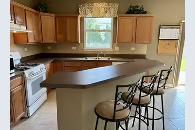 624 Vista Drive, Oswego, IL 60543 - Photo 3