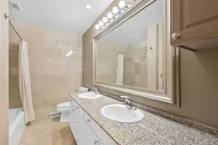 2327 S Circle Dr, Palatine, IL 60067 - Photo 21