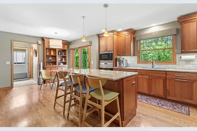 812 W Kelly Ann Drive, Palatine, IL 60067 - Photo 7