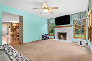 812 W Kelly Ann Dr, Palatine, IL 60067 - Photo 5