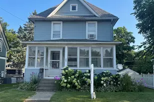 209 W Main St, Barrington, IL 60010 - Photo 1