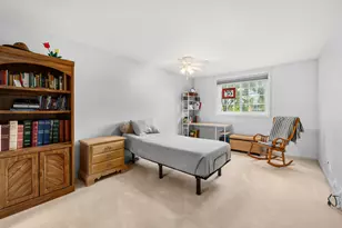 1060 N Farnsworth Ave, Aurora, IL 60505 - Photo 15
