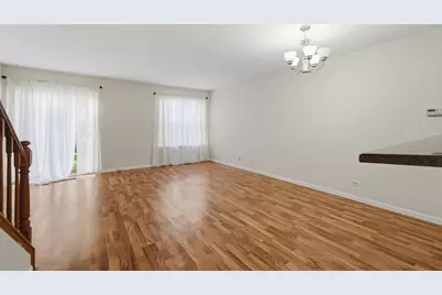 184 W Hamilton Drive, Palatine, IL 60067 - Photo 5