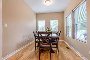 355 Woodhill Ln, Lake Villa, IL 60046 - Photo 7