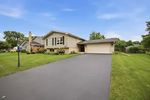 6511 Dunham Rd, Downers Grove, IL 60516 - Photo 39
