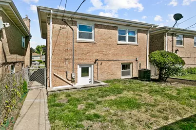 7704 McVicker Avenue, Burbank, IL 60459 - Photo 19