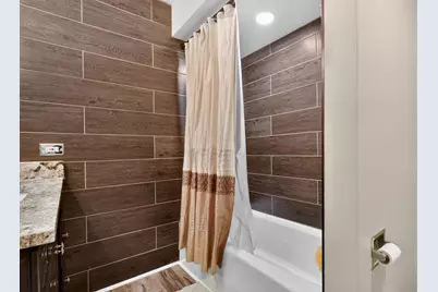1831 S Mission Hills Road #106, Northbrook, IL 60062 - Photo 29