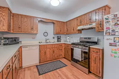 2512 Live Oak Drive, Crest Hill, IL 60403 - Photo 5