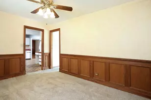 2055 Shepard Rd, Hoffman Estates, IL 60169 - Photo 9
