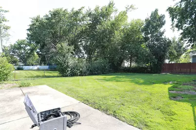 2055 Shepard Road, Hoffman Estates, IL 60169 - Photo 23