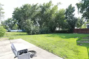 2055 Shepard Rd, Hoffman Estates, IL 60169 - Photo 23