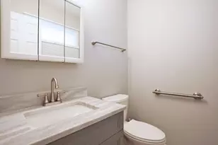 2055 Shepard Rd, Hoffman Estates, IL 60169 - Photo 17