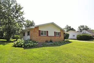 2055 Shepard Rd, Hoffman Estates, IL 60169 - Photo 3