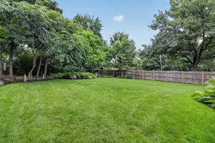 2 S Stough St, Hinsdale, IL 60521 - Photo 3