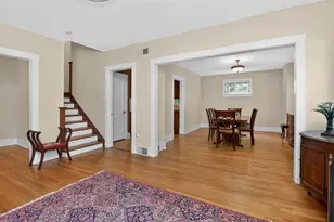 2 S Stough St, Hinsdale, IL 60521 - Photo 17