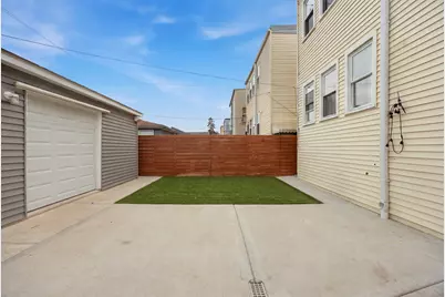 4836 W Barry Avenue, Chicago, IL 60641 - Photo 37