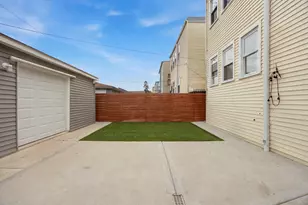 4836 W Barry Ave, Chicago, IL 60641 - Photo 37