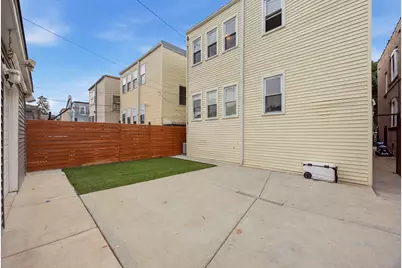 4836 W Barry Avenue, Chicago, IL 60641 - Photo 39