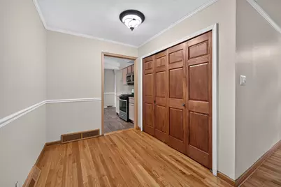 216 Fairmont Drive, Dekalb, IL 60115 - Photo 9