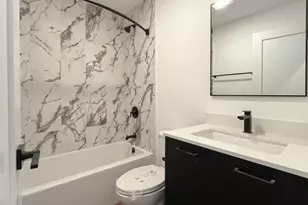 3710 N Kenmore Ave, Chicago, IL 60613 - Photo 15