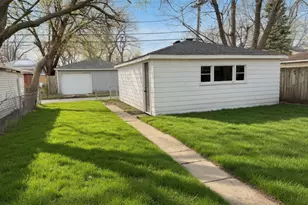 14214 Minerva Ave, Dolton, IL 60419 - Photo 17