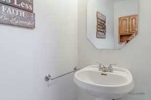 5513 Alexandria Dr, Lake in the Hills, IL 60156 - Photo 25