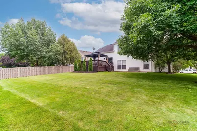 5513 Alexandria Drive, Lake in the Hills, IL 60156 - Photo 35