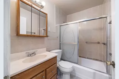 8837 Robin Drive, Des Plaines, IL 60016 - Photo 15