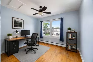 8837 Robin Dr, Des Plaines, IL 60016 - Photo 17