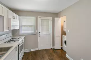 15403 Cherry Ln, Markham, IL 60428 - Photo 9