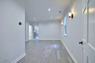 2932 N Lakewood Ave, Chicago, IL 60657 - Photo 5