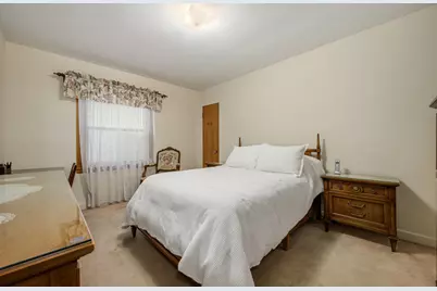 6214 N Karlov Avenue, Chicago, IL 60646 - Photo 7